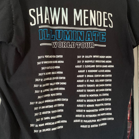 Shawn Mendes Illuminate World Tour T-shirt - Picture 5 of 6